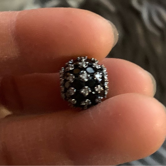 NWOT Sparkling Pavé Round Black Charm Sterling Silver 925 - Picture 8 of 16